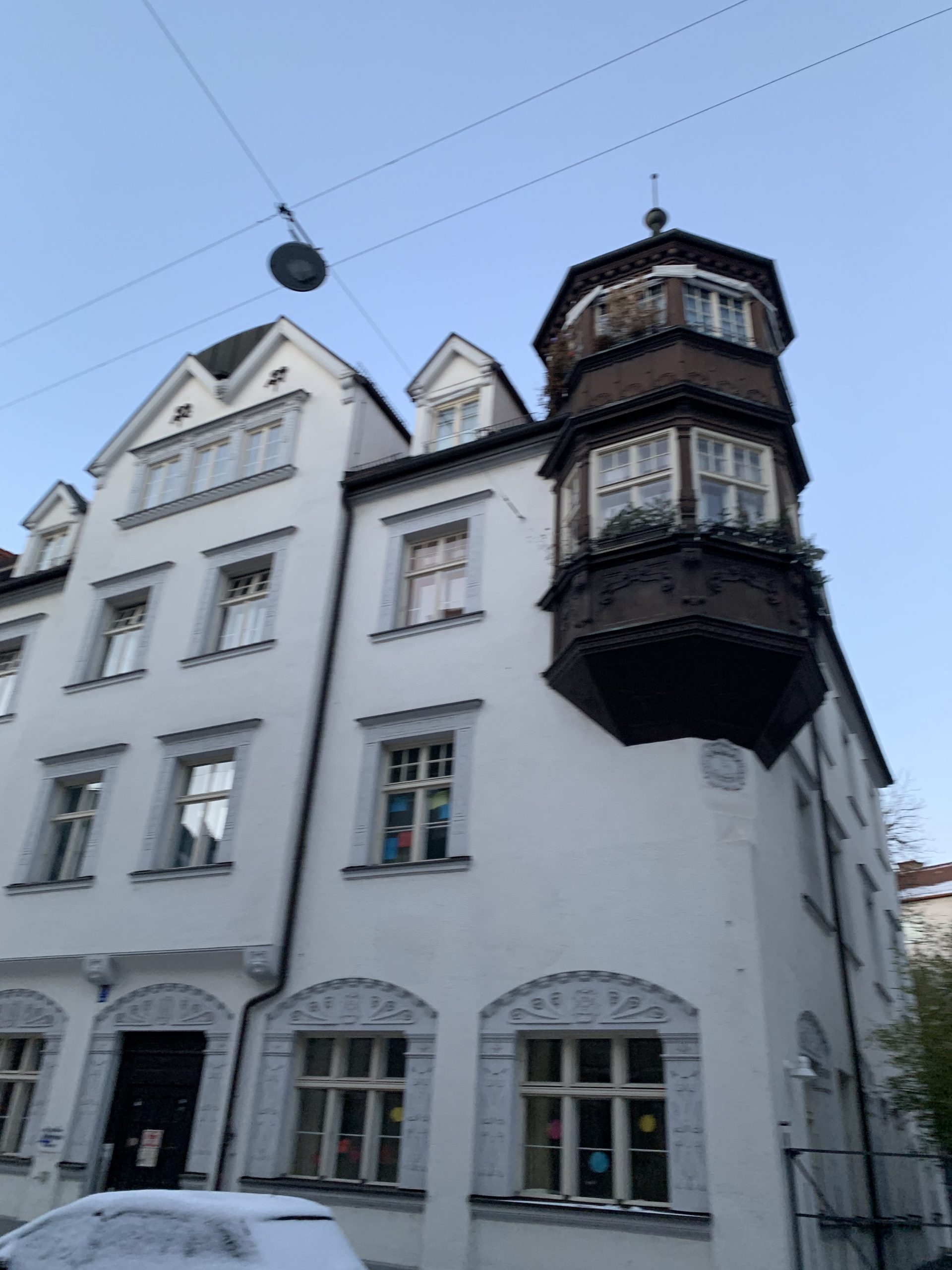 Mehr über den Artikel erfahren Über den Dächern der Isarauen! 3-Zimmer-Wohnung im beliebten Glockenbachviertel