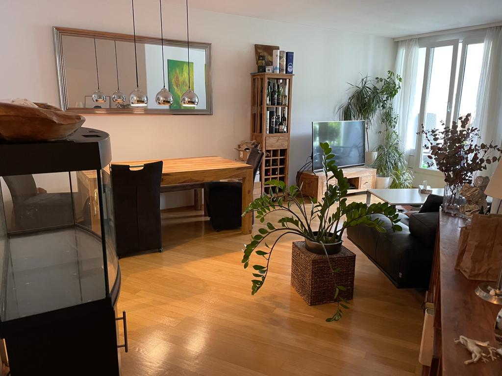 Mehr über den Artikel erfahren 4-Zimmer-Wohnung mit zwei Loggias verkehrsgünstiger und zentraler Lage München-Haidhausen-Au