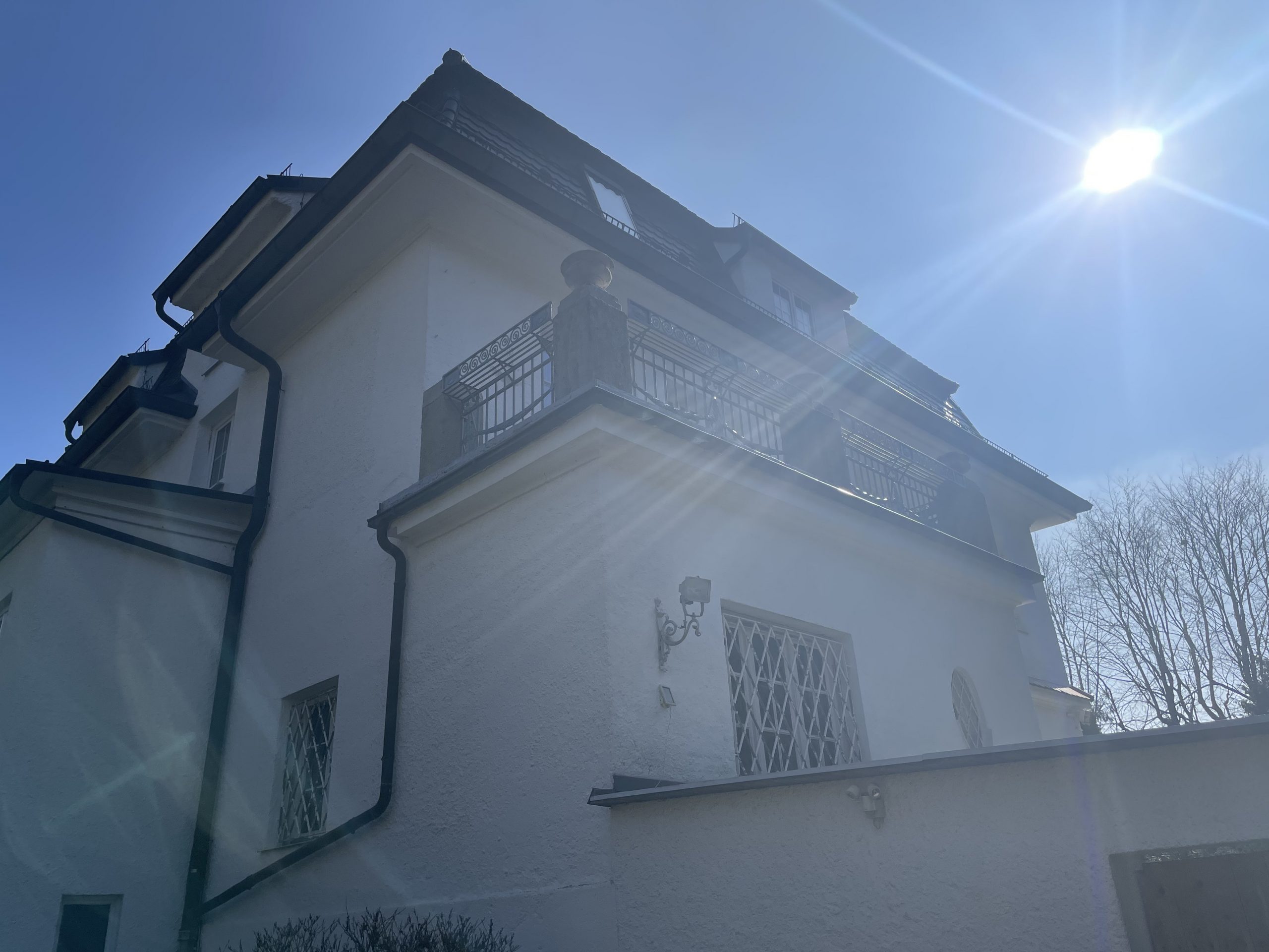 Read more about the article Erstbezug nach Renovierung! 4-Zimmer-Wohnung mit Südbalkon in Bestlage Grünwald